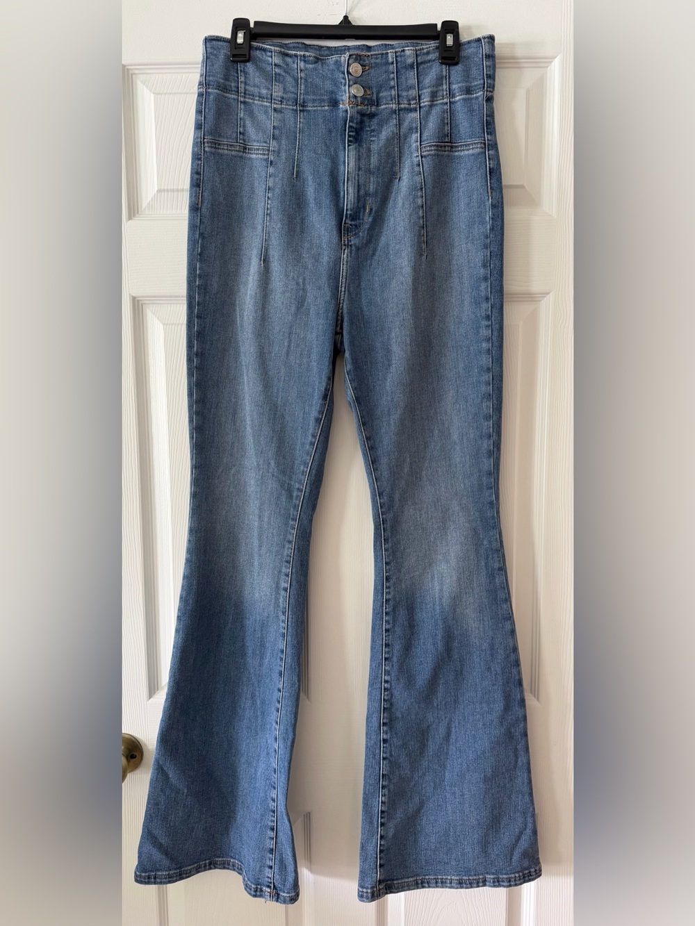Free People We The Free Jayde Flare Jeans in Blue - Size 32